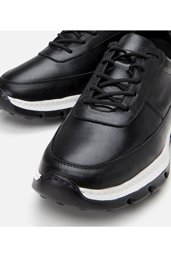 Hotiç Erkek Deri Siyah Ultra Hafif Tabanlı Spor Ayakkabı
