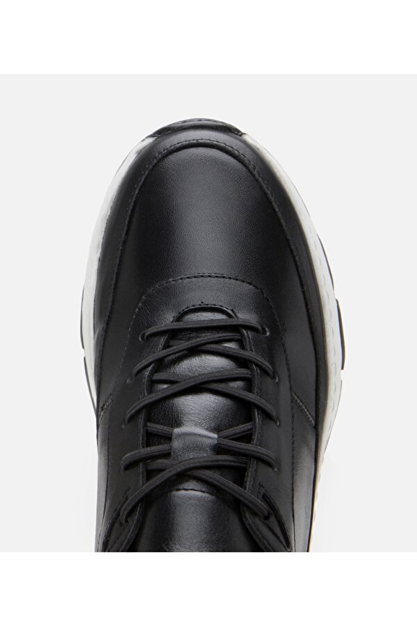 Hotiç Erkek Deri Siyah Ultra Hafif Tabanlı Spor Ayakkabı