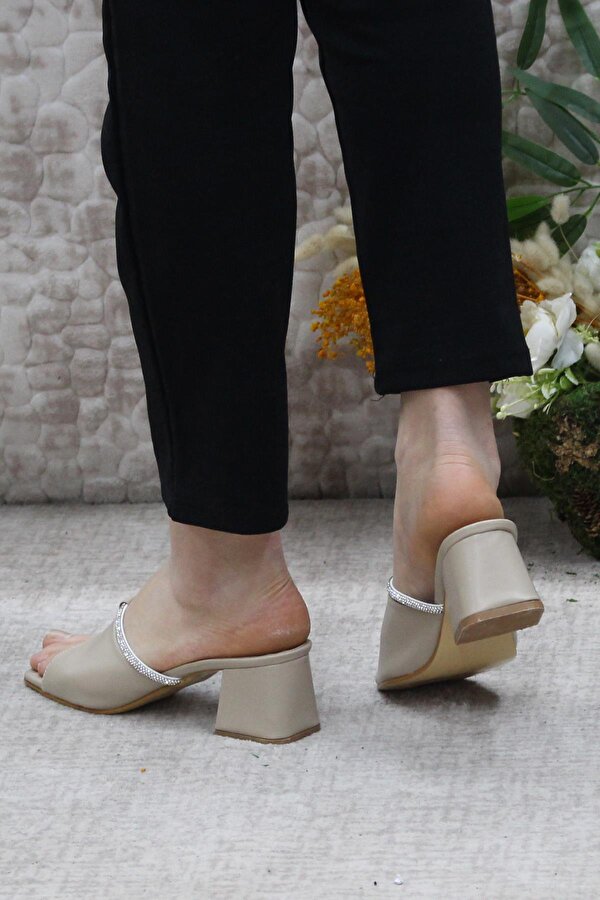 Fort 6395 Taşlı Topuklu Kadın Terlik