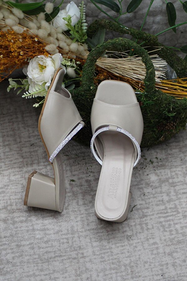 Fort 6395 Taşlı Topuklu Kadın Terlik