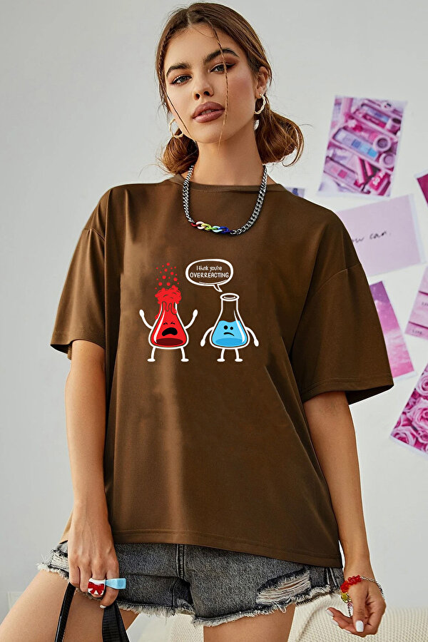 Unisex FAZLA TEPKİ VERDİĞİNİZİ DÜŞÜNÜYORUM Baskılı Tasarım Tshirt - FLO 3 Al 1 Öde