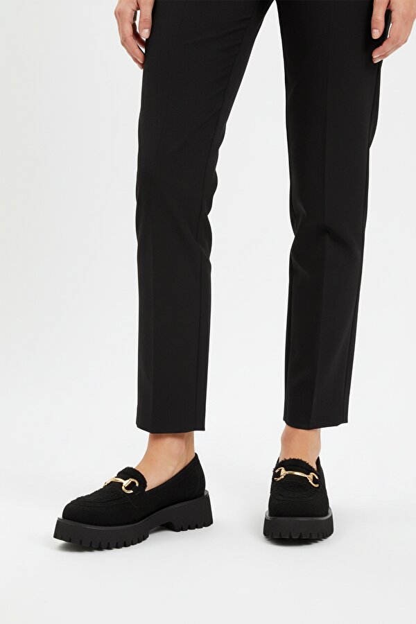 A Spor Aspor Siyah Süet Kalın Tabanlı Kadın Casual Ayakkabı