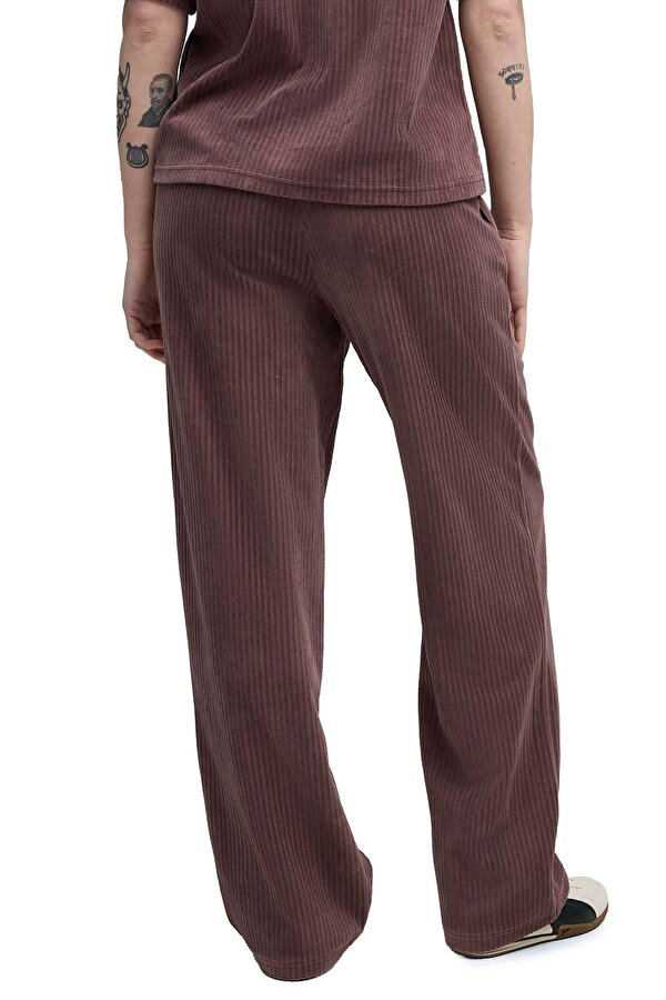 Puma ESS ELEVATED Velour Rib S Kahverengi Kadın Eşofman Altı