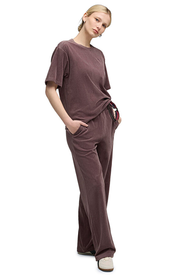 Puma ESS ELEVATED Velour Rib S Kahverengi Kadın Eşofman Altı