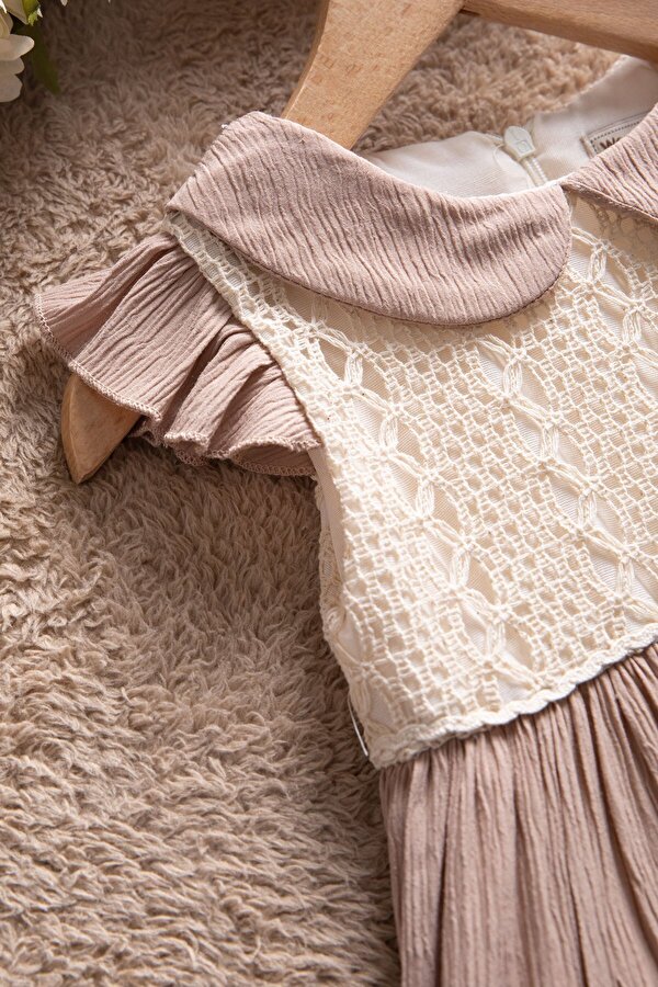 Cansın Mini Kahverengi Kolları Fırfırlı Dantel İşlemeli Kız Bebek Elbise  22656