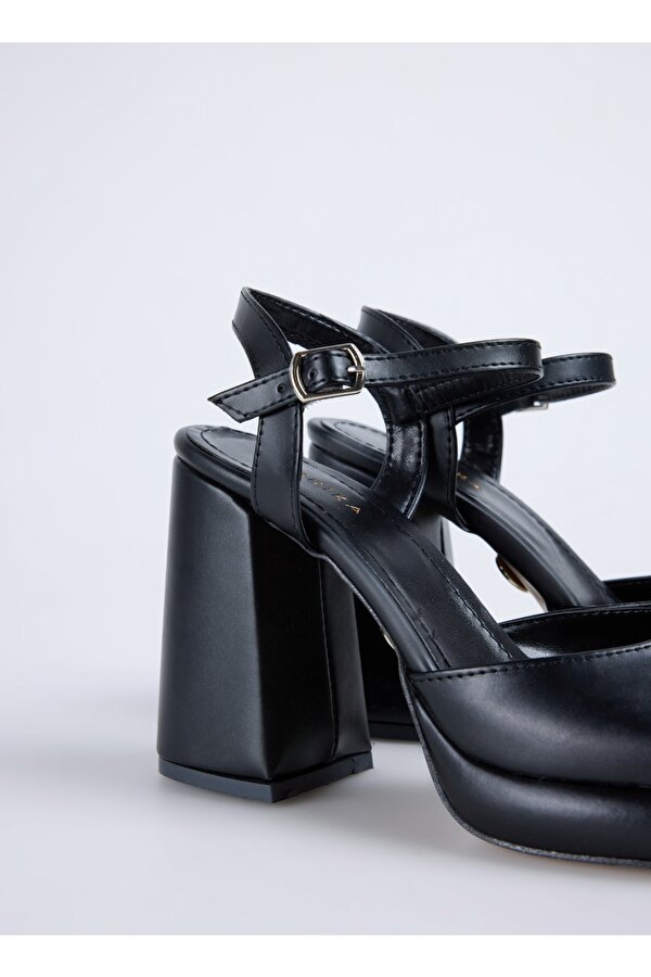 Fabrika Siyah Kadın Topuklu Ayakkabı NOSAH