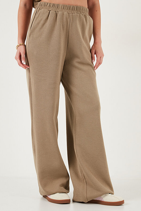 Lela Bayan Takım 68351218 HAKİ