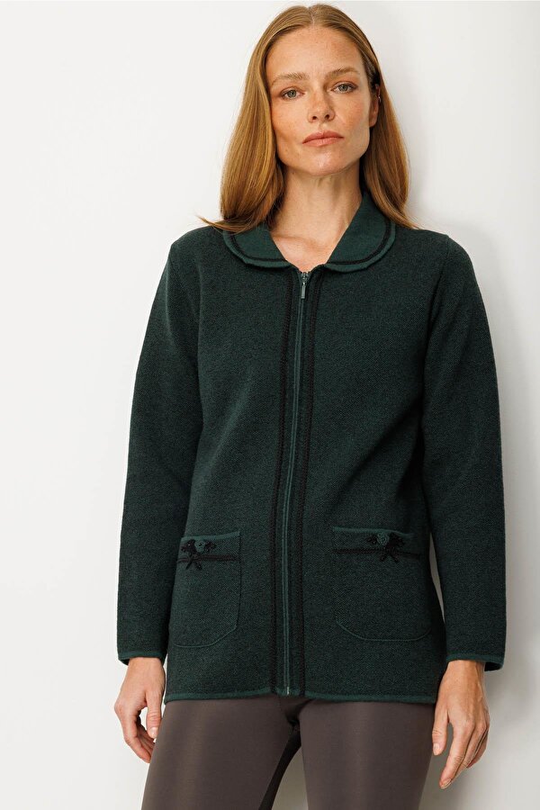 Desen Triko Kadın Polo Yaka Cebi Nakış İşlemeli Yün Hırka 25032 Yeşil