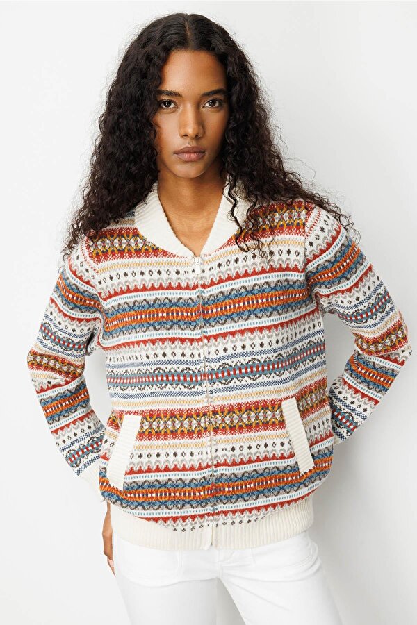 Desen Triko Kadın Hakim Yaka Jakarlı Yün Hırka 25102 Kemik