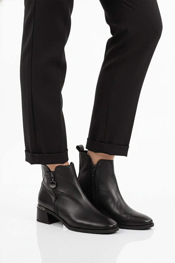 Ayakmod Siyah Hakiki Deri Polarlı Kaymaz Fermuarlı Kadın Topuklu Bot 9780-1 Z