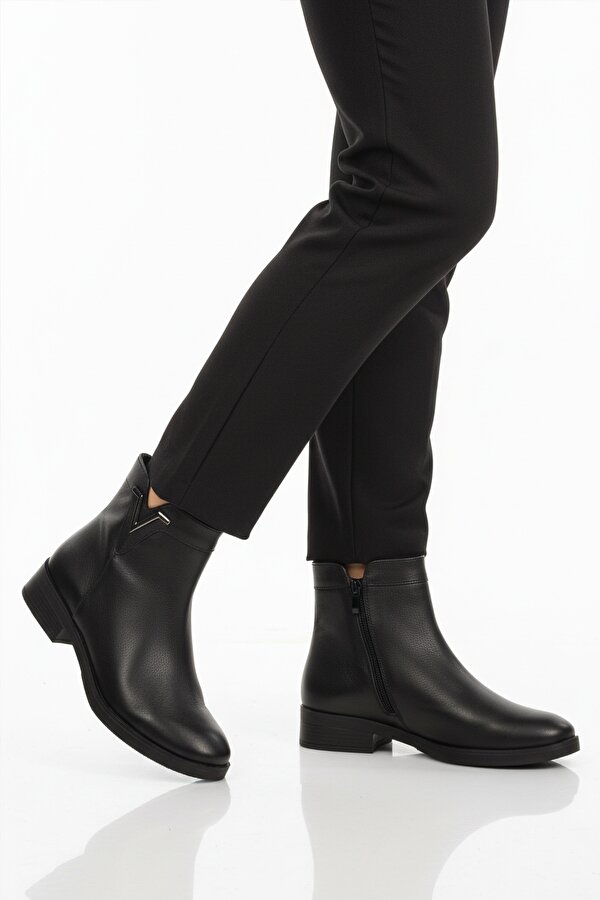 Ayakmod Siyah Hakiki Deri İçi Polarlı Kaymaz Kadın Bot 21893-1 Z