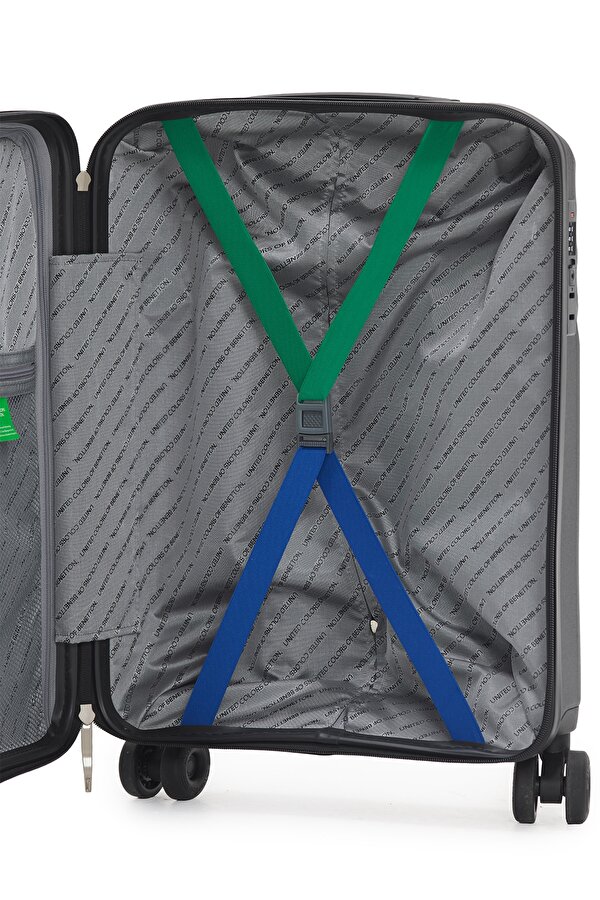 United Colors of Benetton Benetton 8015 Orta Boy  Polipropilen Kırılmaz Valiz  Tekerlekli Valiz SİYAH