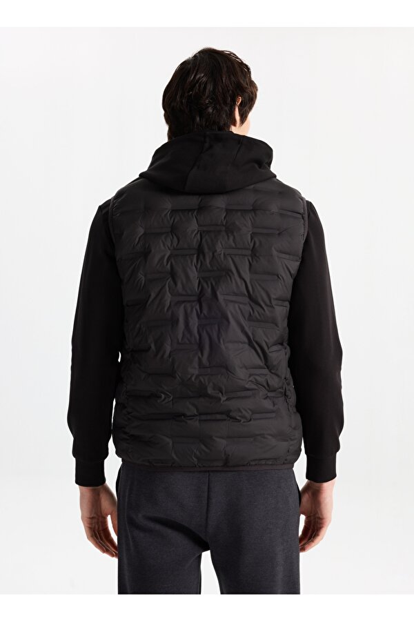 Discovery Expedition D5WM-YLK3307 Siyah Relaxed Kapitone Erkek Yelek