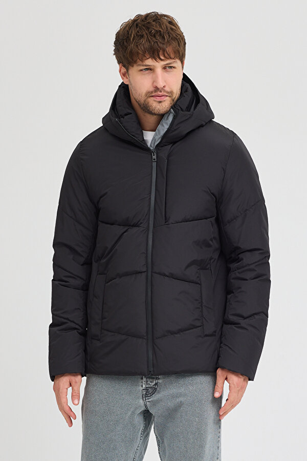 Rodi Erkek Kapuşonlu Mont 950