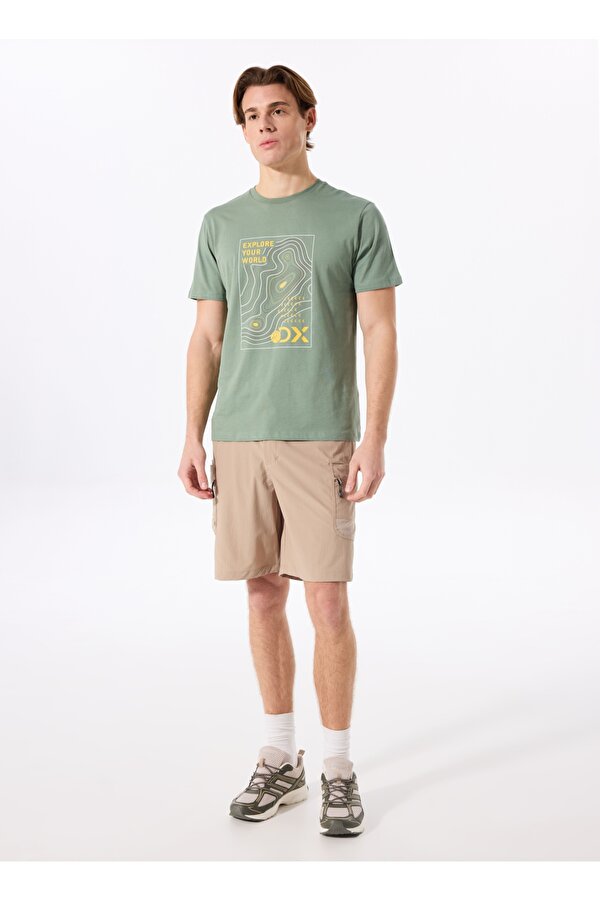 Discovery Expedition D5SM-TST3745 Açık Haki Bisiklet Yaka Relaxed Baskılı Erkek T-Shirt