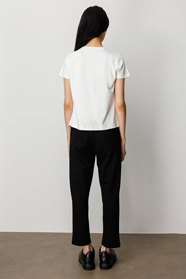 On Kadın Önü Taş Baskılı Kısa Kollu Bluz 61330 Ekru