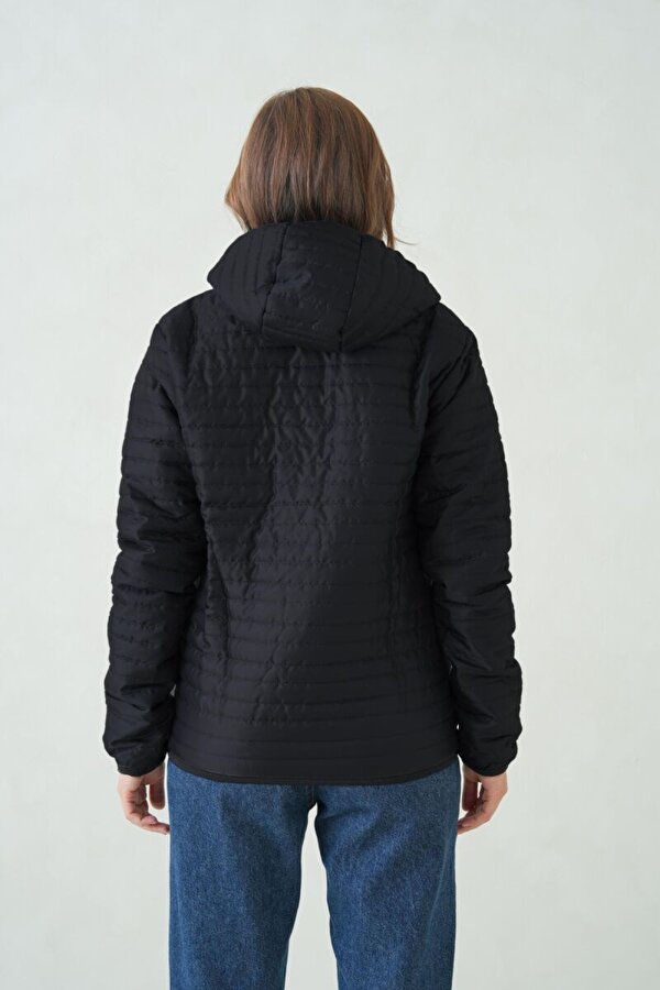 D1fference İçi Astarlı Su ve Rüzgar Geçirmez Cepli Kapüşonlu Kadın Mont