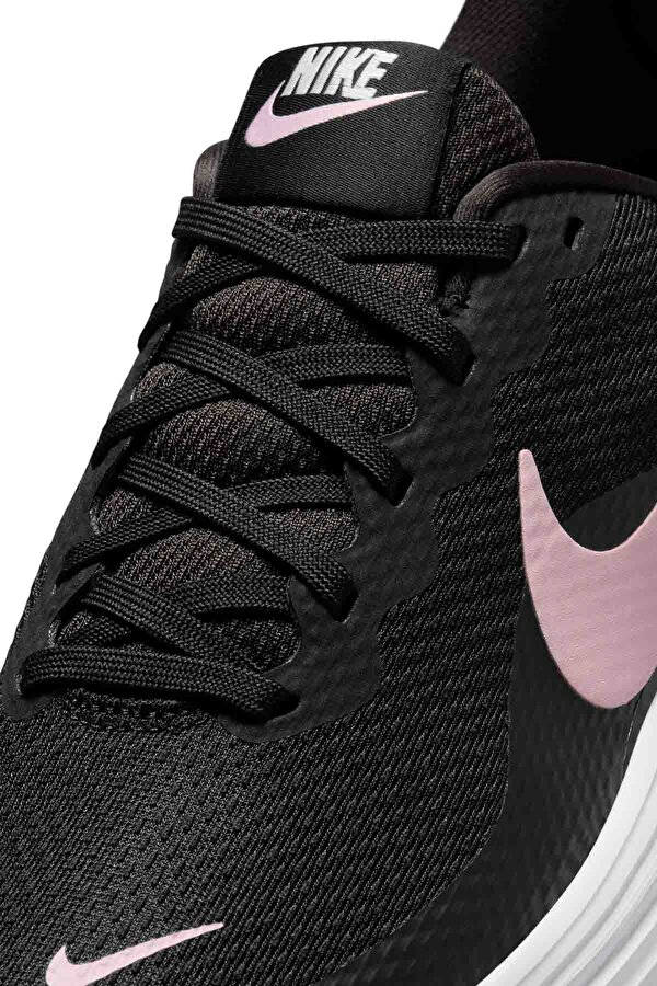 Nike Siyah Nike Revolution 8