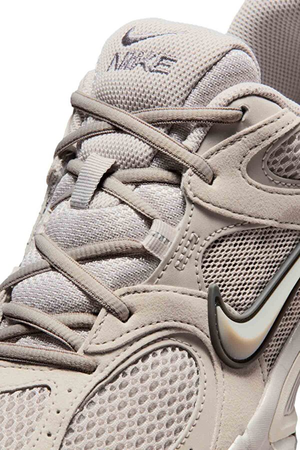 Nike Bej Nike V5 RNR