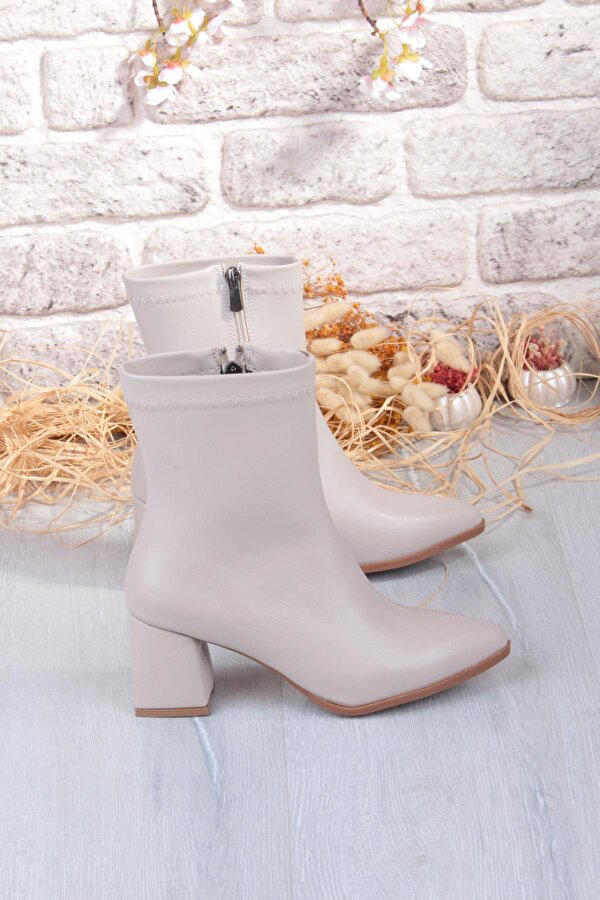 Fort 1193 Uraz Rahat 6 Cm Kalın Topuk Yüksekliği Sivri Burun Kadın Bot