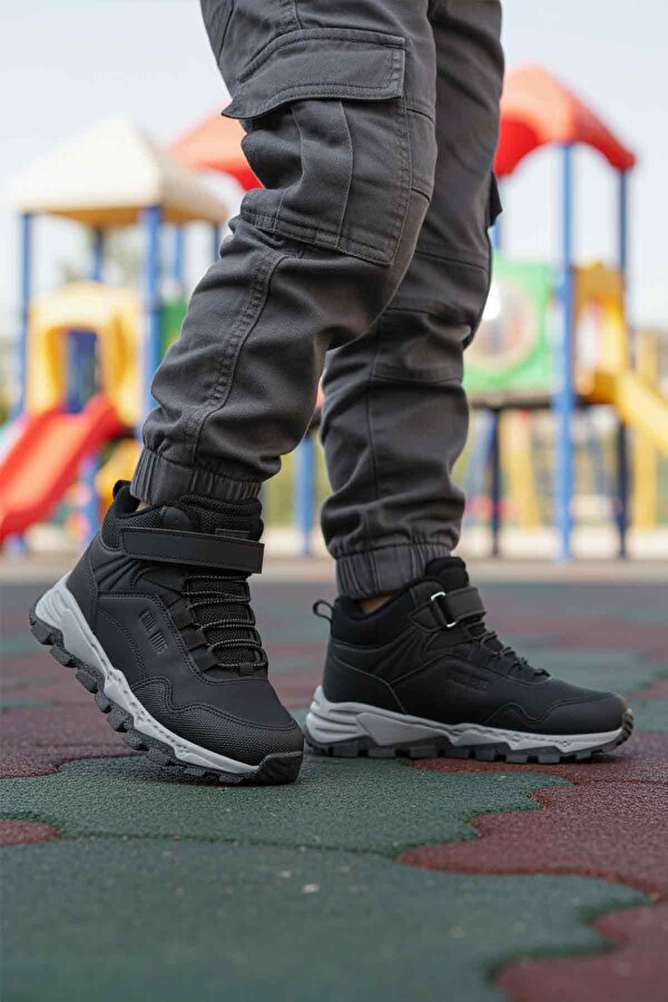 Cool Siyah Gri  Cırtlı Kaymaz Taban Erkek Çocuk Outdoor Bot Doruk F