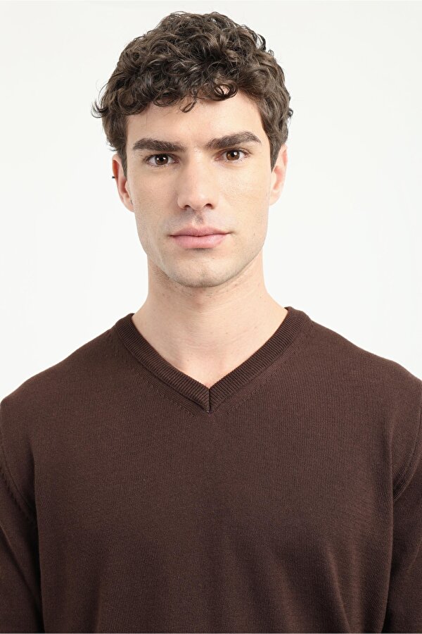 Dufy Kahve V Yaka Regular Fit Düz Erkek Triko