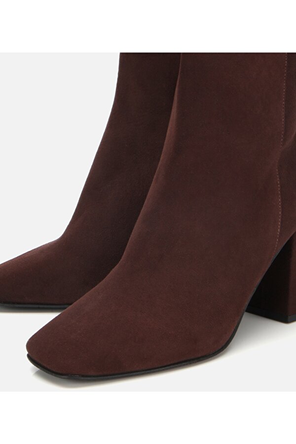 Hotiç Kadın Süet Deri Kahverengi Tokalı Kare Uçlu Bilekte Topuklu Bot