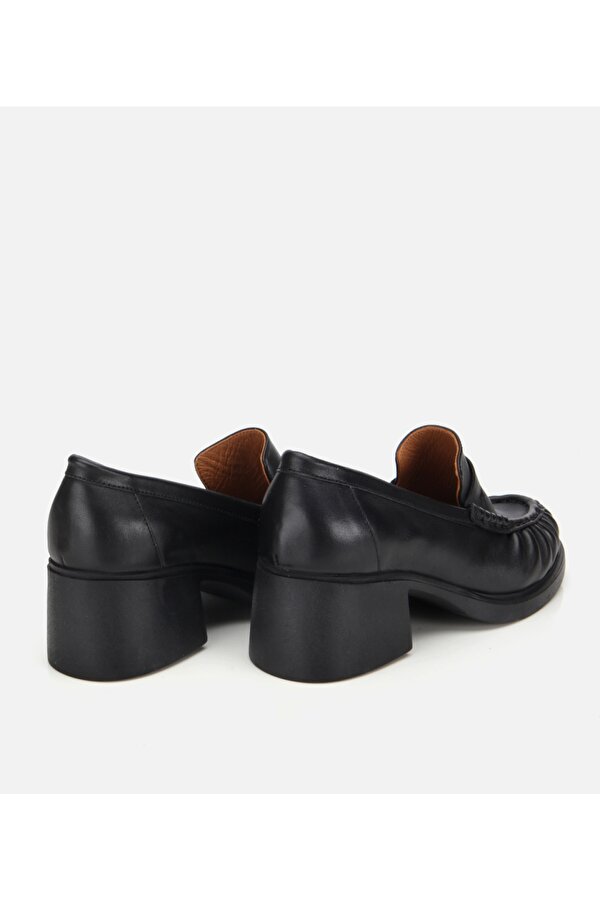 Hotiç Kadın Deri Siyah Büzgülü  Kalın Tabanlı Klasik Loafer