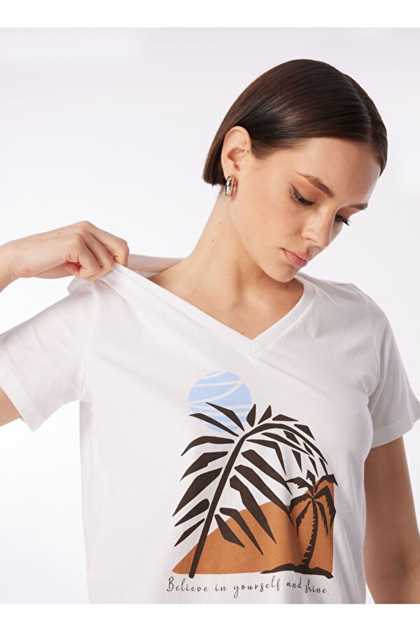 Fabrika Beyaz Kadın V Yaka Basic T-Shirt F4SL-TST0354