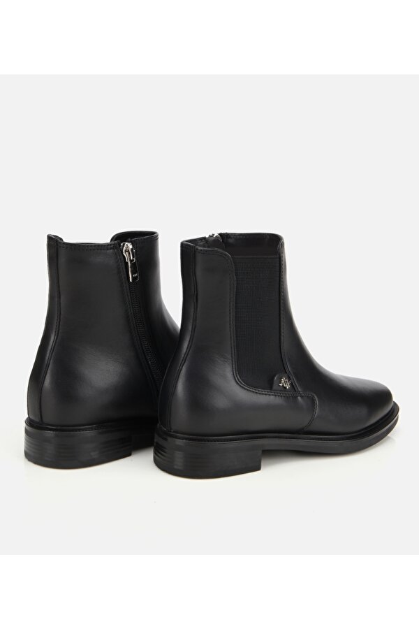 Hotiç Kadın Deri Siyah Lastik Detaylı Bilekte Düz Bot