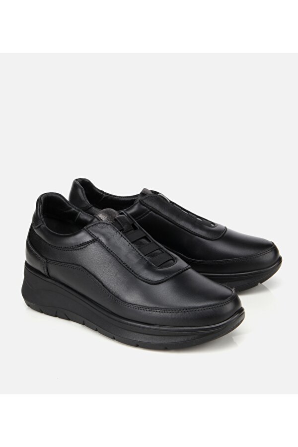 Hotiç Kadın Deri Siyah Lastik Detaylı Dolgu Topuklu Günlük Loafer