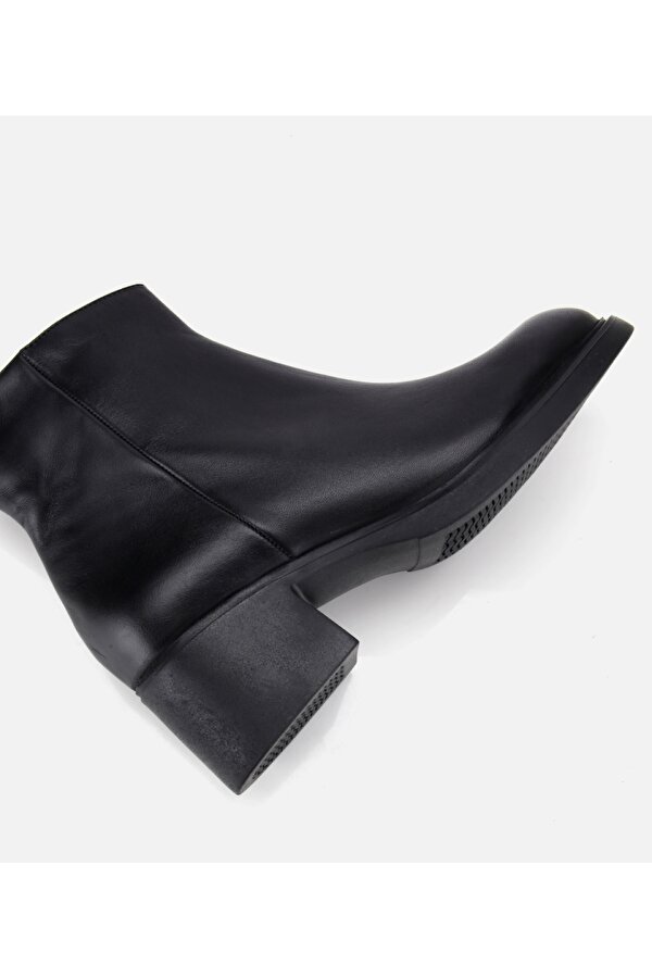 Hotiç Kadın Deri Siyah Yumuşak Dokulu Bilekte Düz Bot