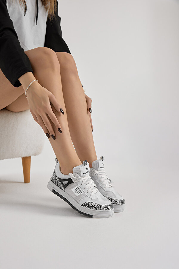 Tonny Black Unisex Beyaz Siyah Termo Taban Desenli Fileli Bağcıklı Spor Ayakkabı