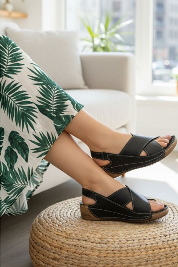 Napa Shoes Hakiki Deri Çapraz Bantlı Arkadan Ayarlı Rahat Taban Dolgu Topuk Kadın Sandalet NAPA-311