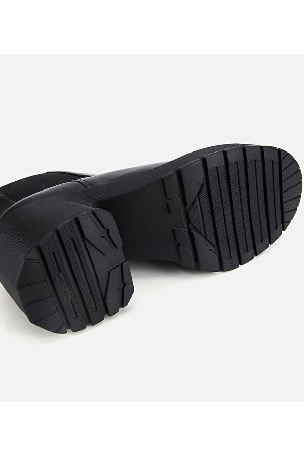 Hotiç Kadın Deri Siyah Lastik Detaylı Kalın Tabanlı Topuklu Bot