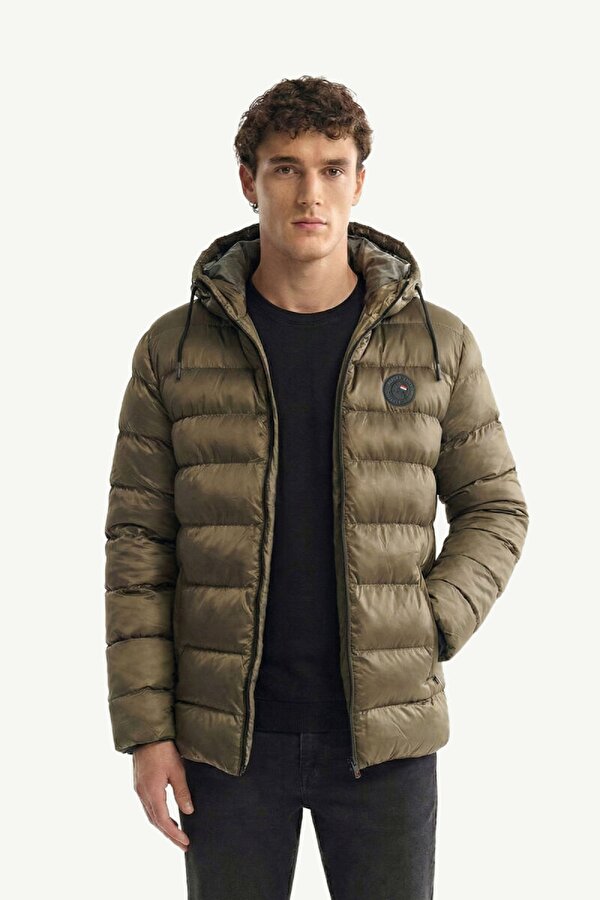 D1fference Kapüşonlu Jel Elyaf Dolgulu Su & Rüzgar Geçirmez İçi Astarlı Cepli Erkek Kışlık Mont