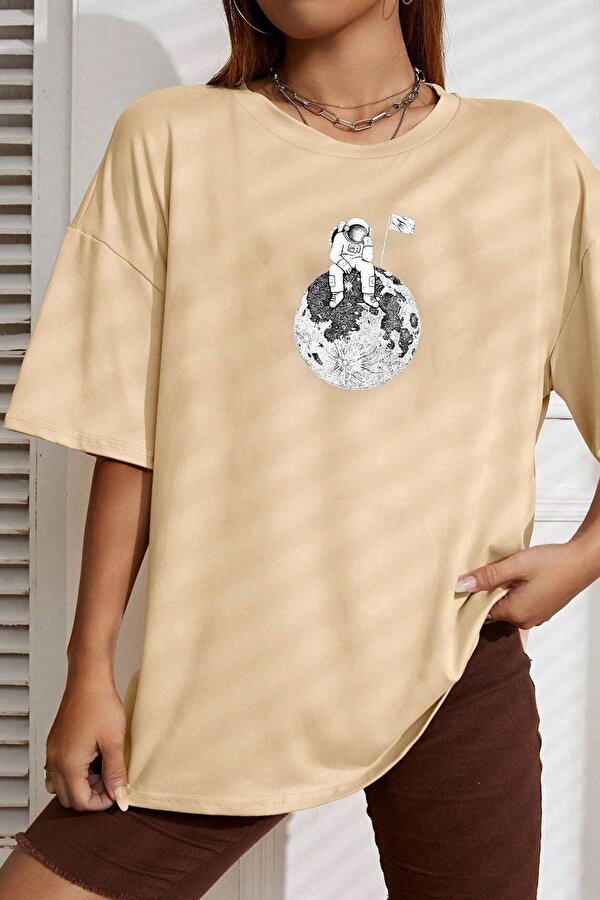 Unisex Astronot Baskılı T-shirt - FLO 3 Al 1 Öde
