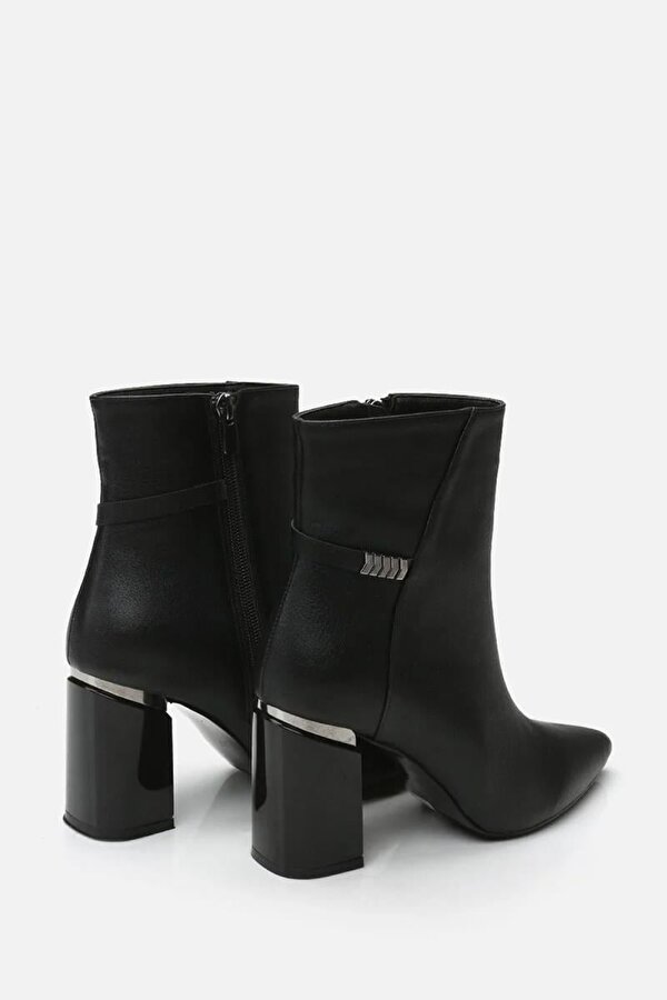 Yaya By Hotiç Kadın Siyah Fermuarlı Kalın Topuklu Bot