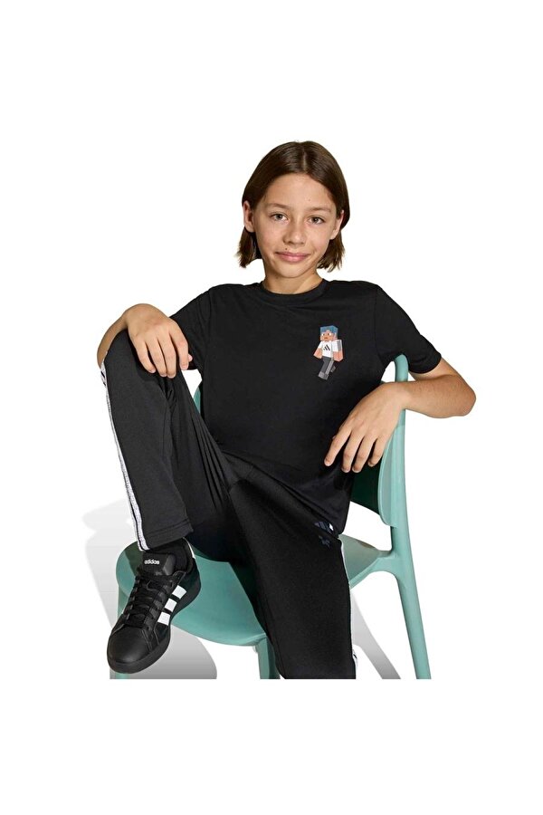 adidas %70 polyester (%100 geri dönüştürülmüş)/%30 rayon