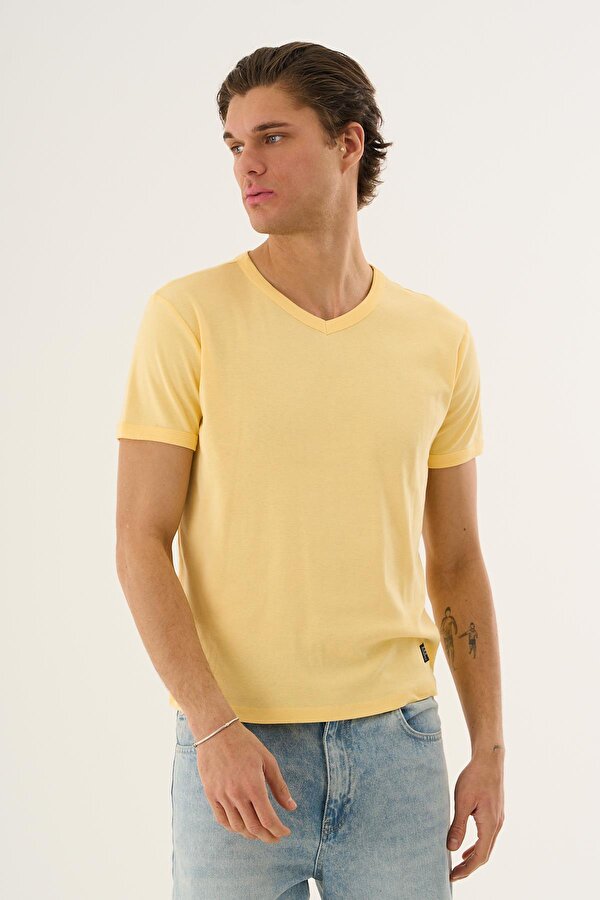 Alexander Gardi V Yaka Kısa Kollu Erkek T-shirt