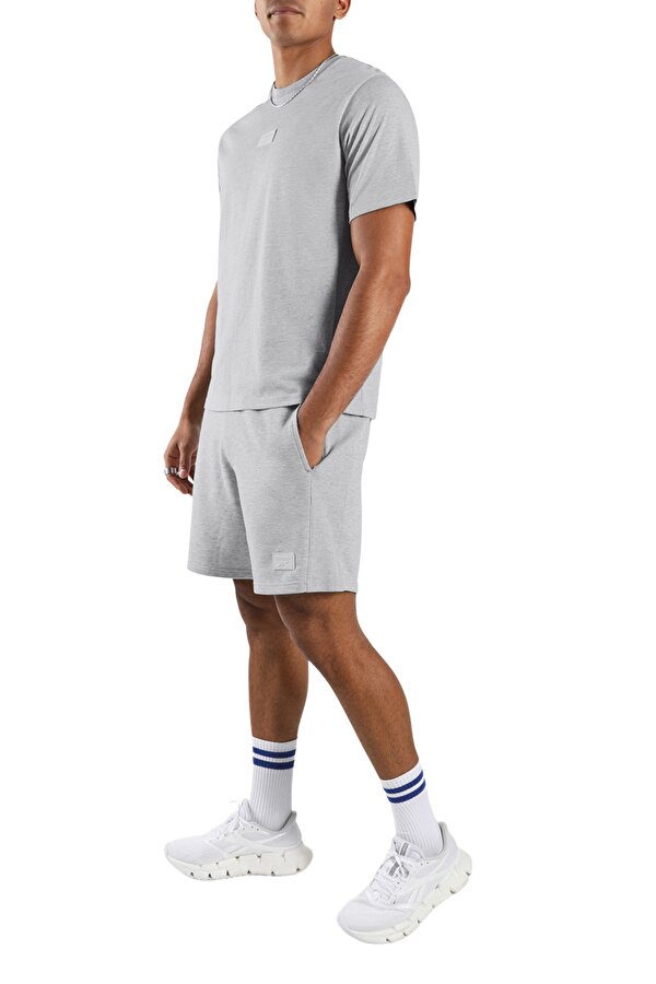 REEBOK SILICONE BADGE T-SHIRT 054