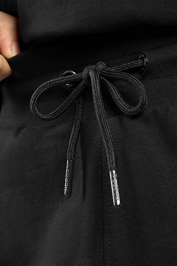REEBOK STUDDED LOGO SHORTS 337